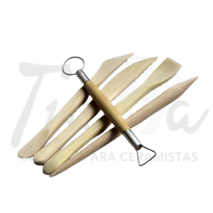 Juego de estecas de madera con devastador